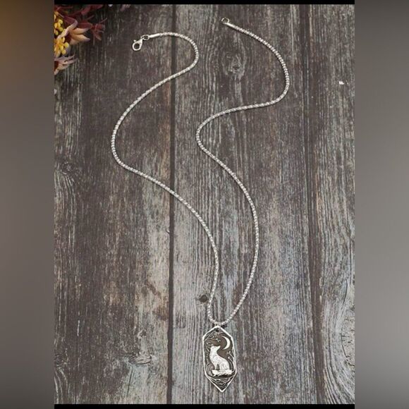 Cottagecore Fox & Moon Silver Tone Necklace, matching chain,Engraved det… - Picture 3 of 3